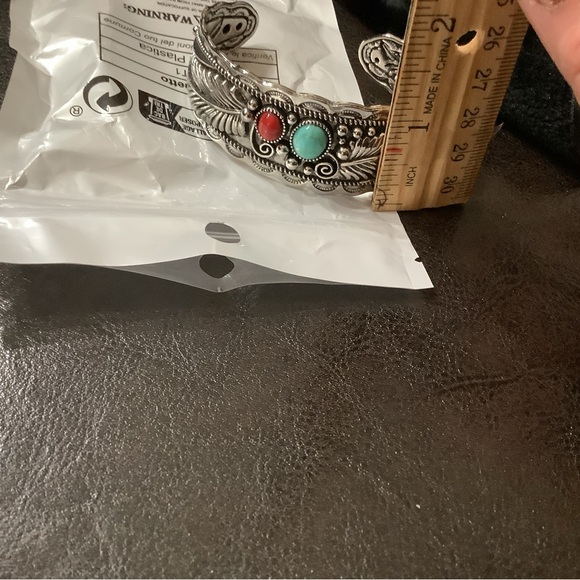 💥2/$24 or 3/$30💥 Boho western chic silver fashion bracelet NWT - Picture 8 of 8